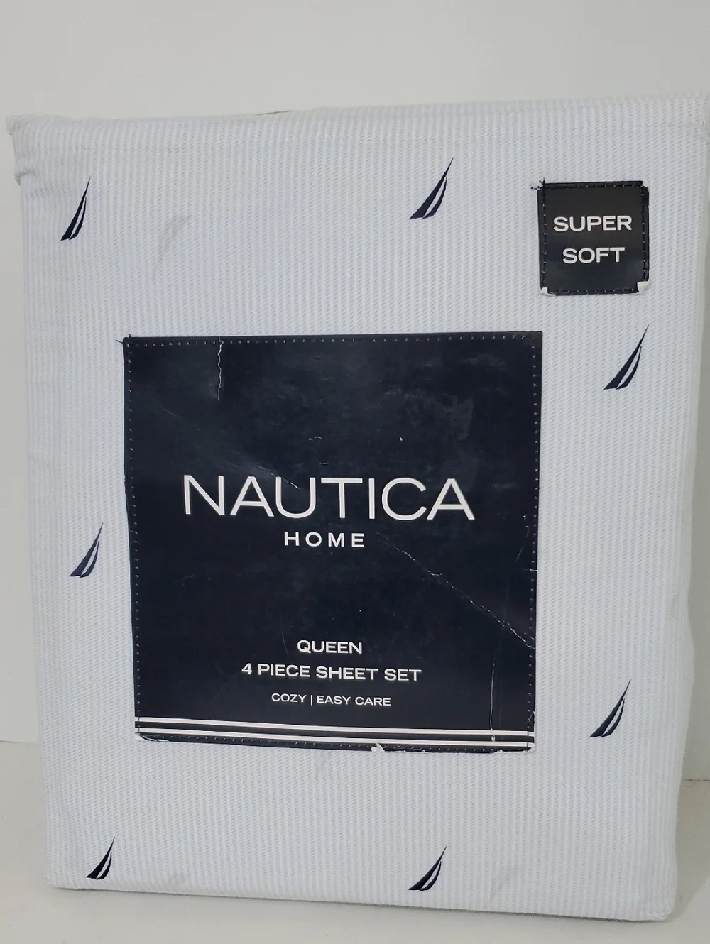 Nautica Queen White Pale Blue Sheet Set with Navy Sail Motif NWT